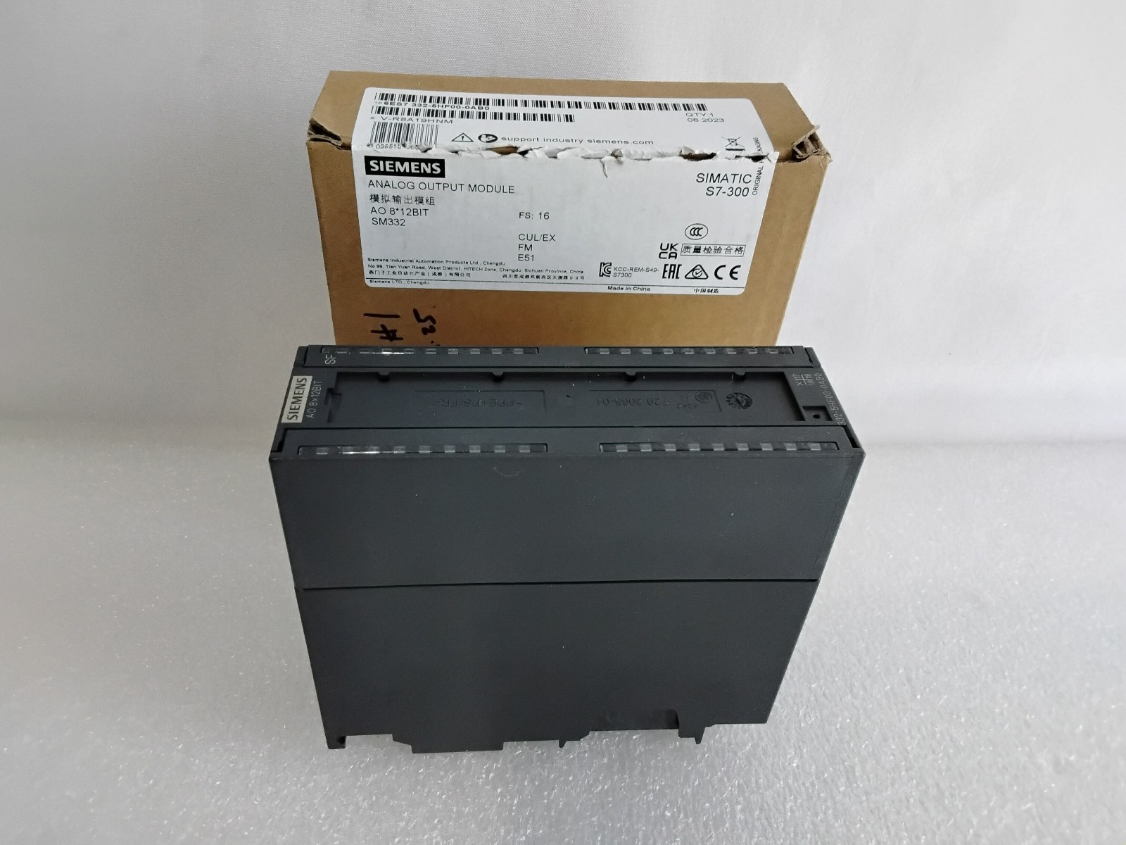 Siemens 6ES7332-5HF00-0AB0 Output Module