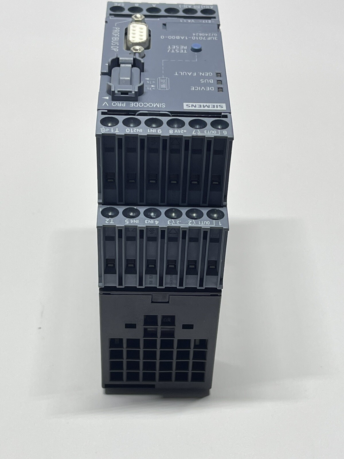 Siemens 3UF7010-1AB00-0 Basic Unit SIMOCODE Pro V PB PROFIBUS DP Interface