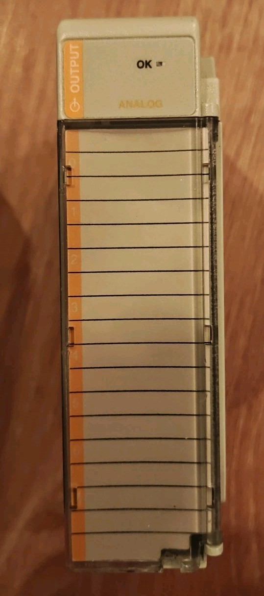 Allen Bradley 1769-OF8V Compact Logix Voltage Output Module