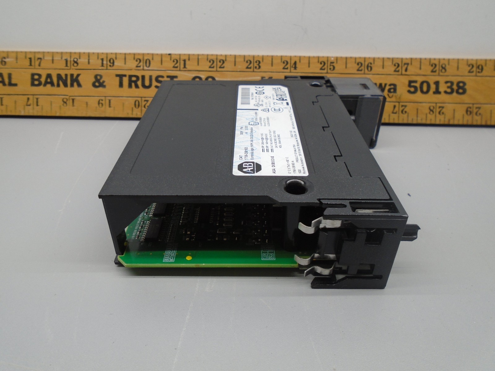 Allen Bradley 1756-OB16D Controllogix DC Output 1756-0B16D X0