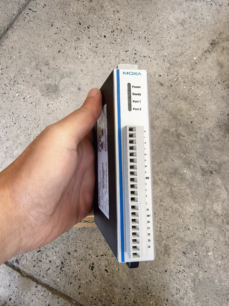 1pcs NEW MOXA ioLogik E1242 Distributed I/O modules