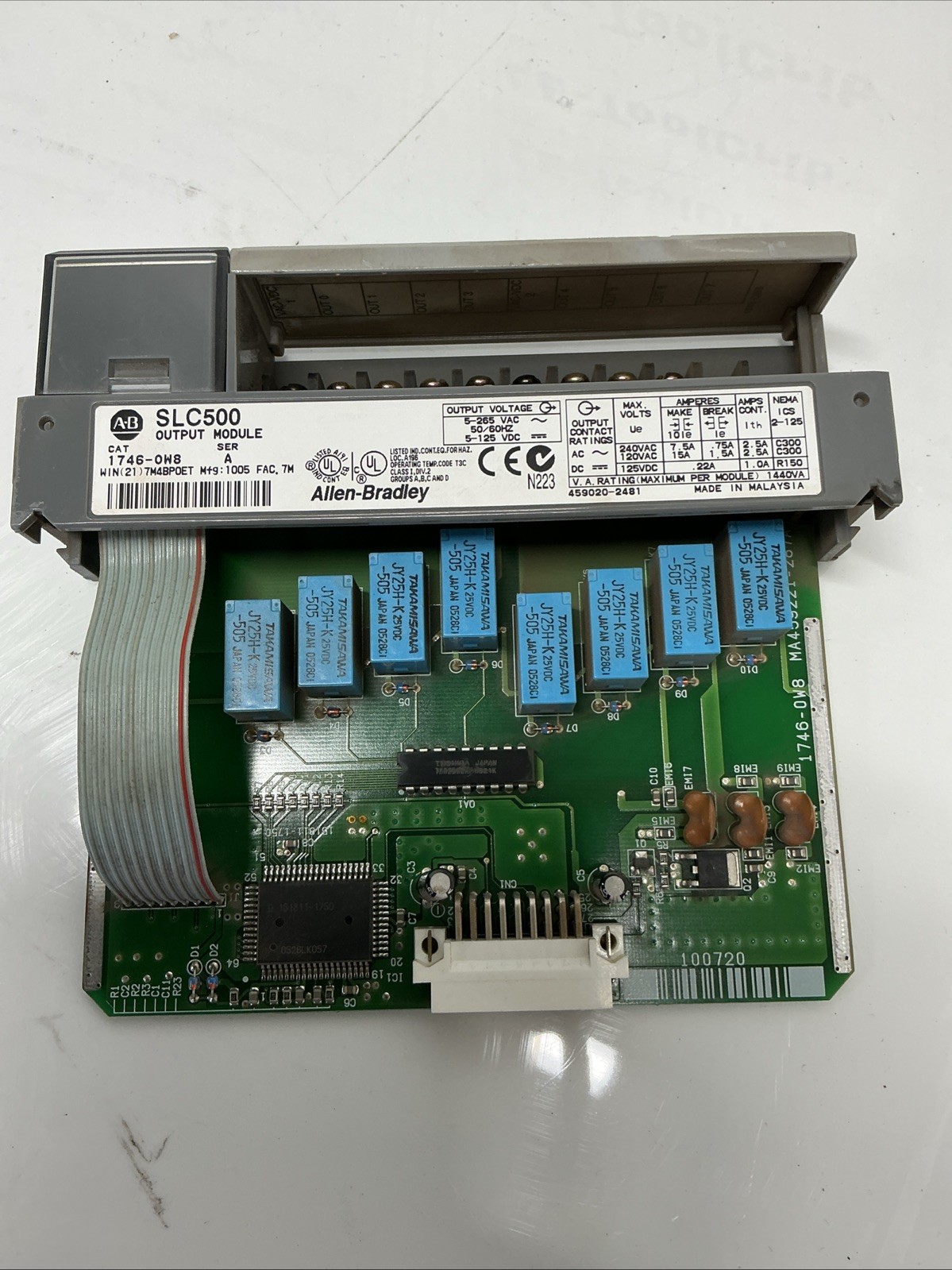 Allen-Bradley 1746-OW8 Series A Output Module. Z-590