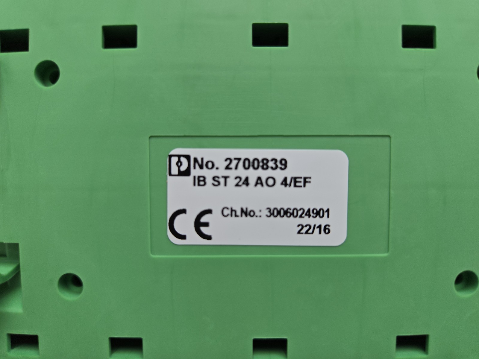 Phoenix Contact IB ST 24 AO 4/EF I/O Module 4 Analog Output 2700839 New