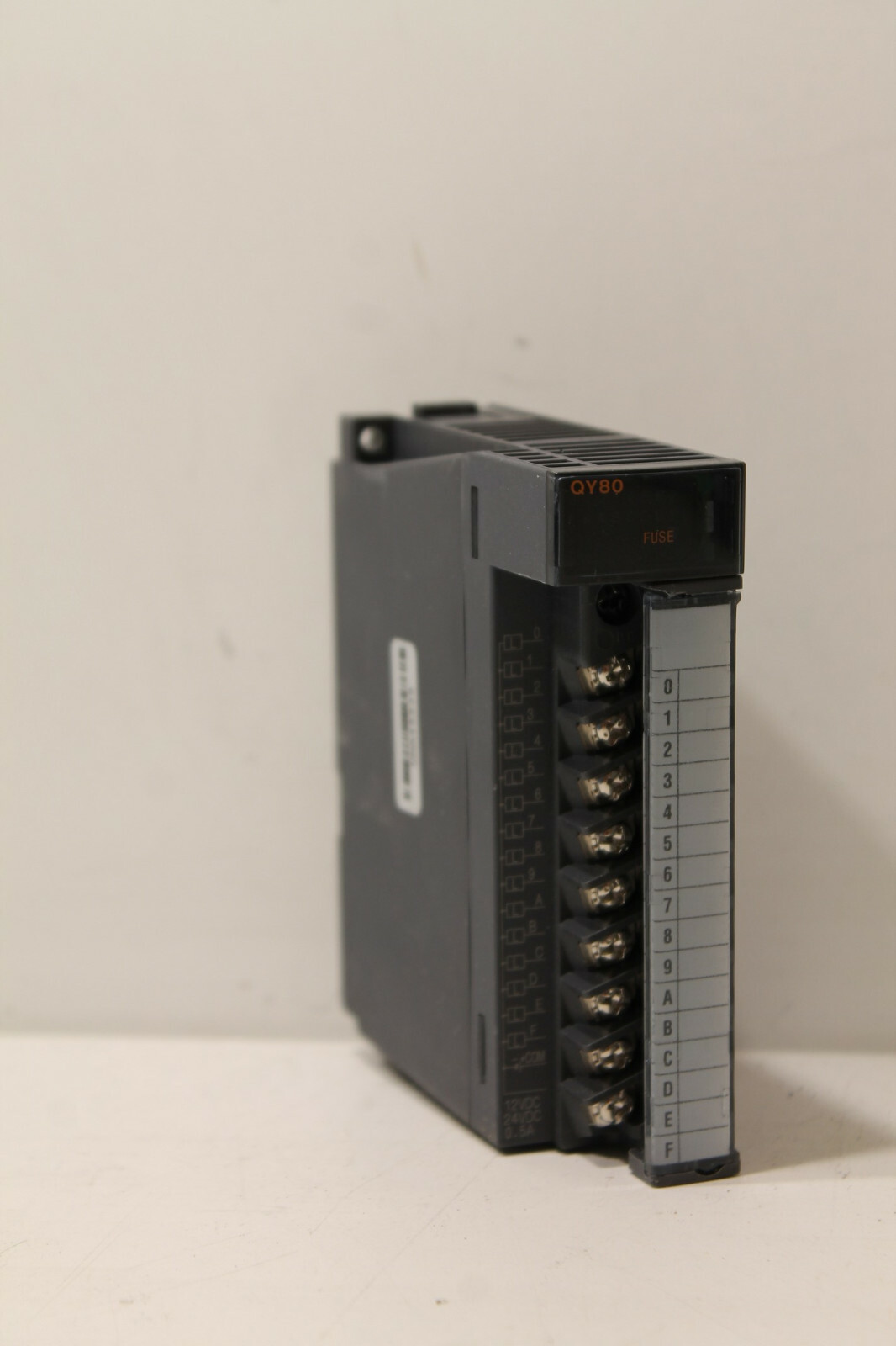 Mitsubishi QY80 Melsec-Q Output Unit