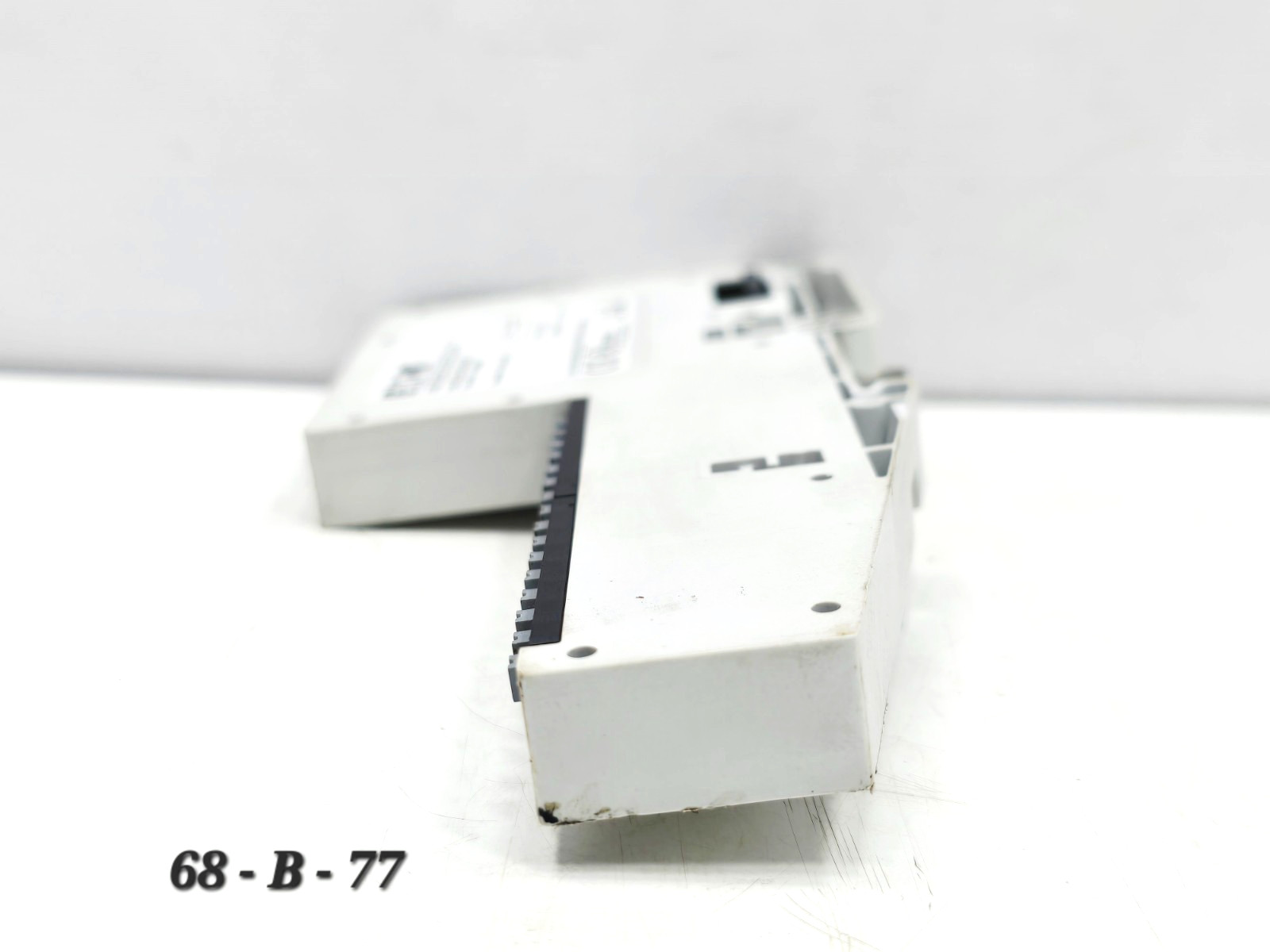 Eaton XI/ON ECO 140039 Digital Output Module VN 01-02