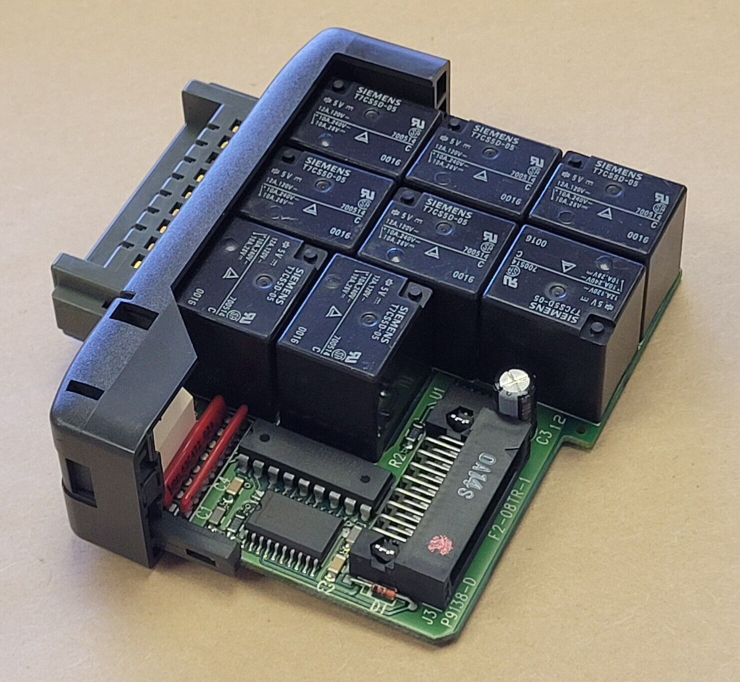 FACTS ENGINEERING F2-08TRS OUTPUT MODULE, BOARD P9138-D F2-08TR-1