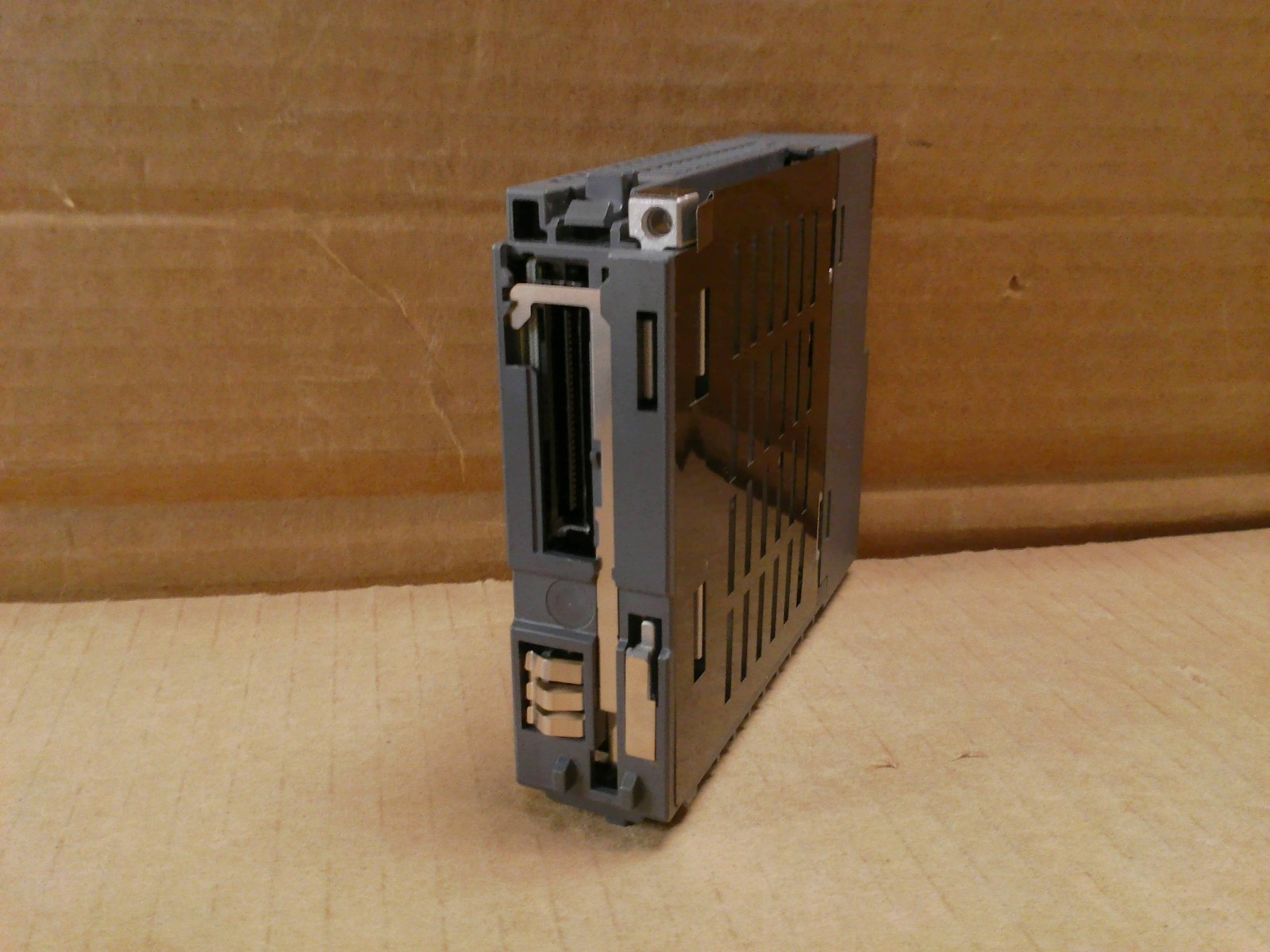 Q173NCCPU-S01 Mitsubishi PLC DEMO CNC High Speed Motion CPU Q173NCCPUS01