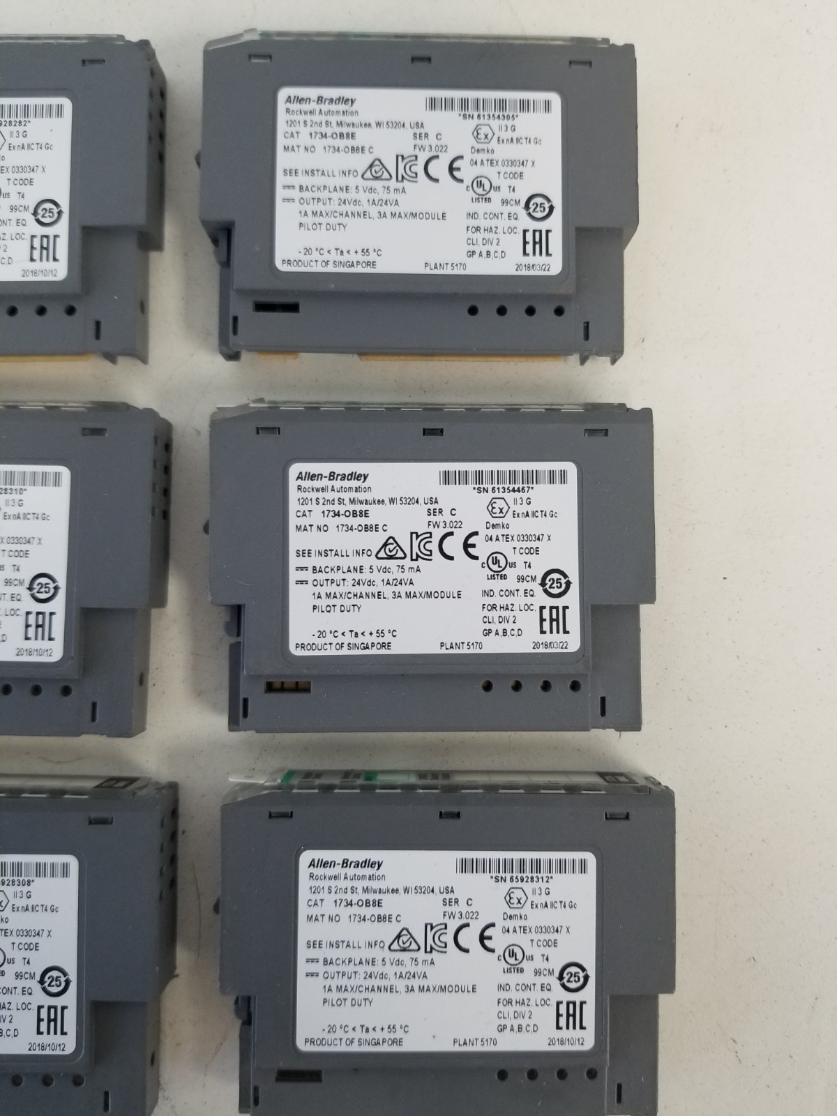 Allen-Bradley 1734-OB8E Ser. C POINT I/O Digital Output Module 24VDC