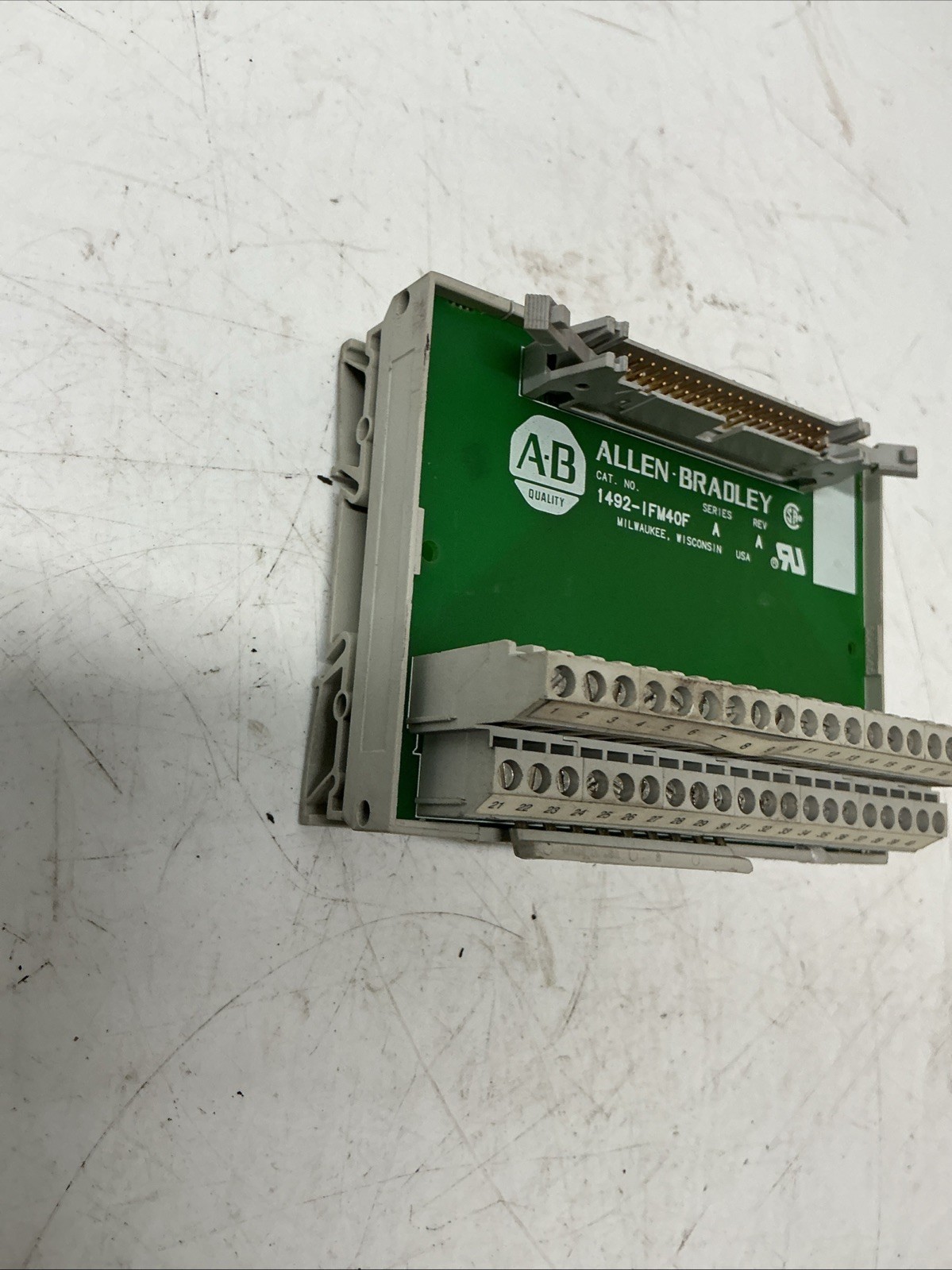 Allen-Bradley 1492-IFM40F Series A Interface Module. H-086