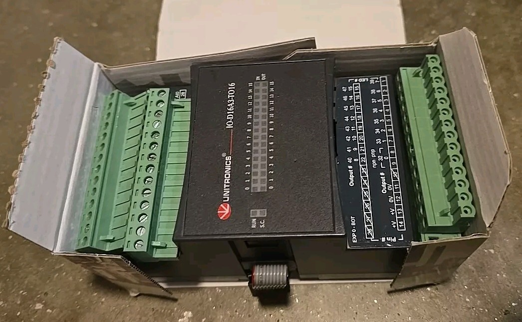 Unitronics IO-D16A3-TO16 I/O PLC Expansion Module New – Open Box