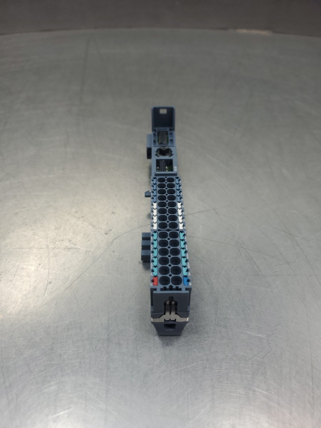 Siemens 6ES7 193-6BP20-0BA0 PLC Input/Output Base. 3E-24