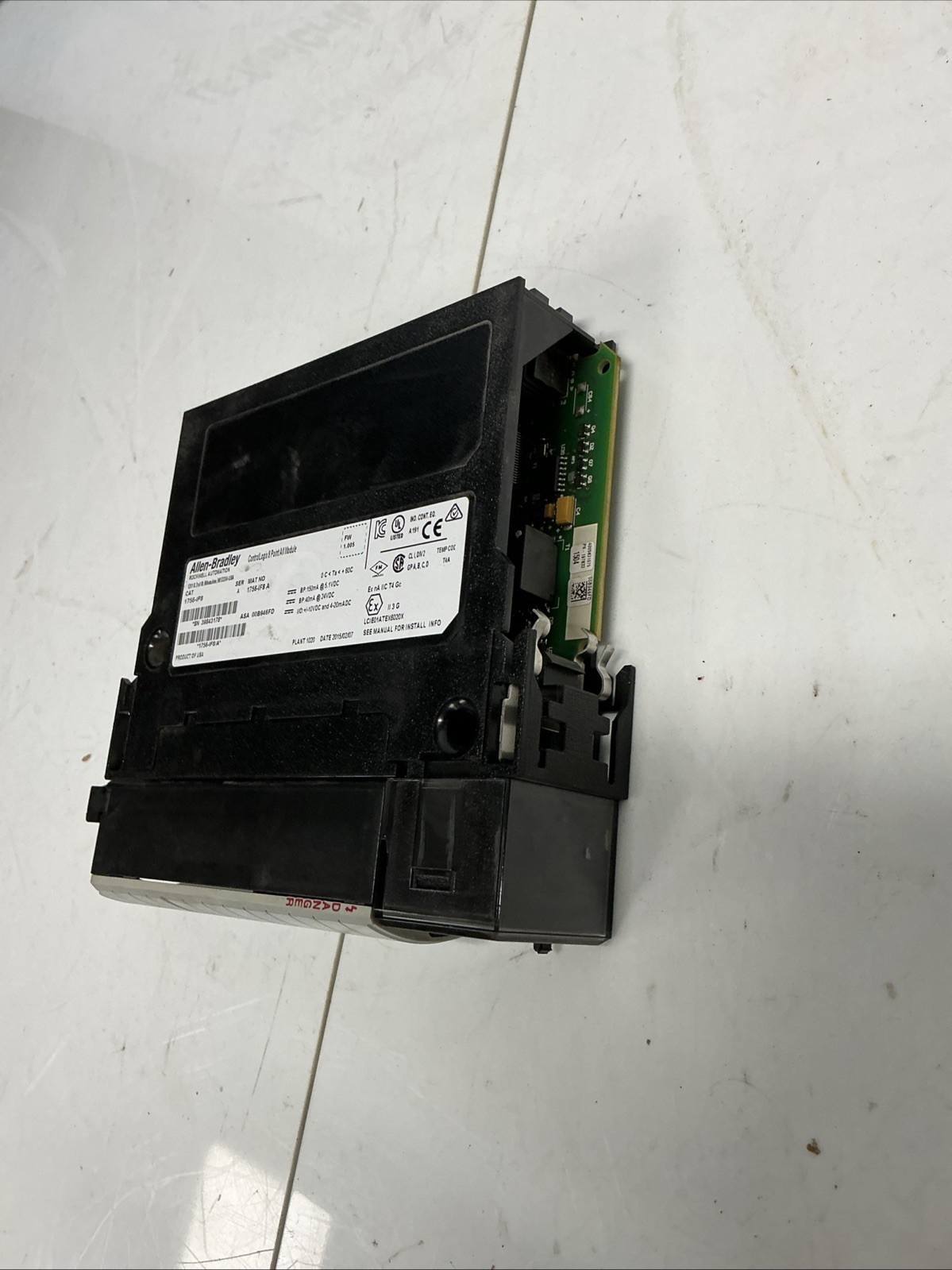 Allen-Bradley 1756-IF8 Series A 8 Point Module. Z-230