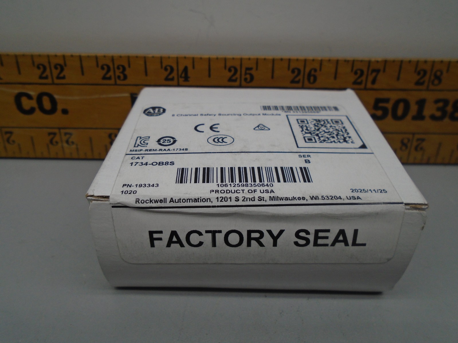 New old Stock Allen Bradley 1734-OB8S /B Digital DC Safety Output PN-193343 N5