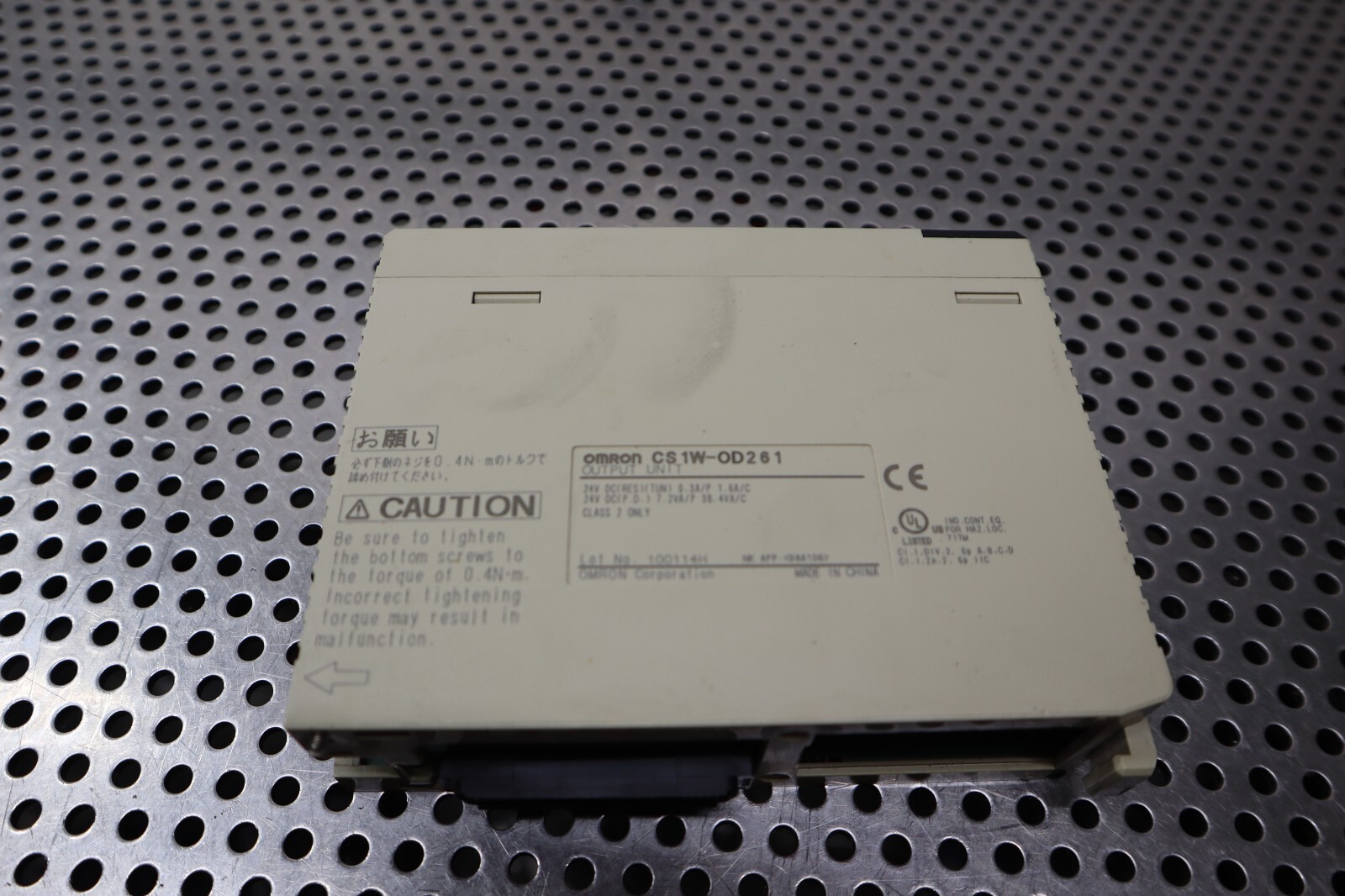 Omron CS1W-OD261 Output Module DC24V 0.3A Used With Warranty