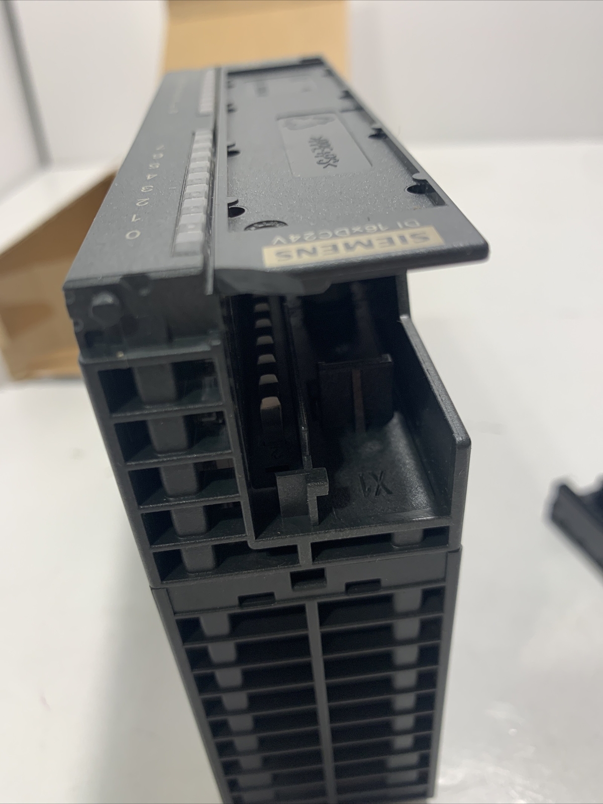 Siemens Simatic S7-300 SM321 6ES7 321-1BH02-0AA0 Digital Input Mod (cover broke)