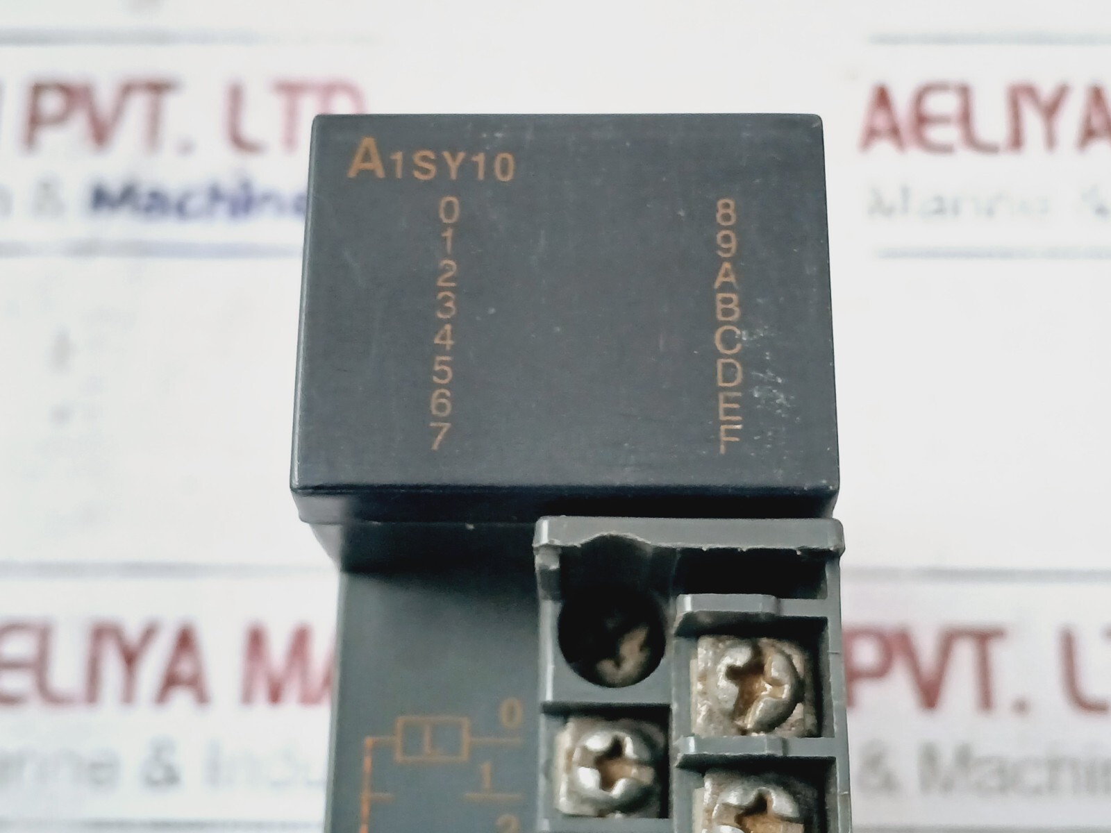 Mitsubishi Electric A1SY10 Output Unit DC24V AC240V 2A MEC-37AV-0 BD992D004H09