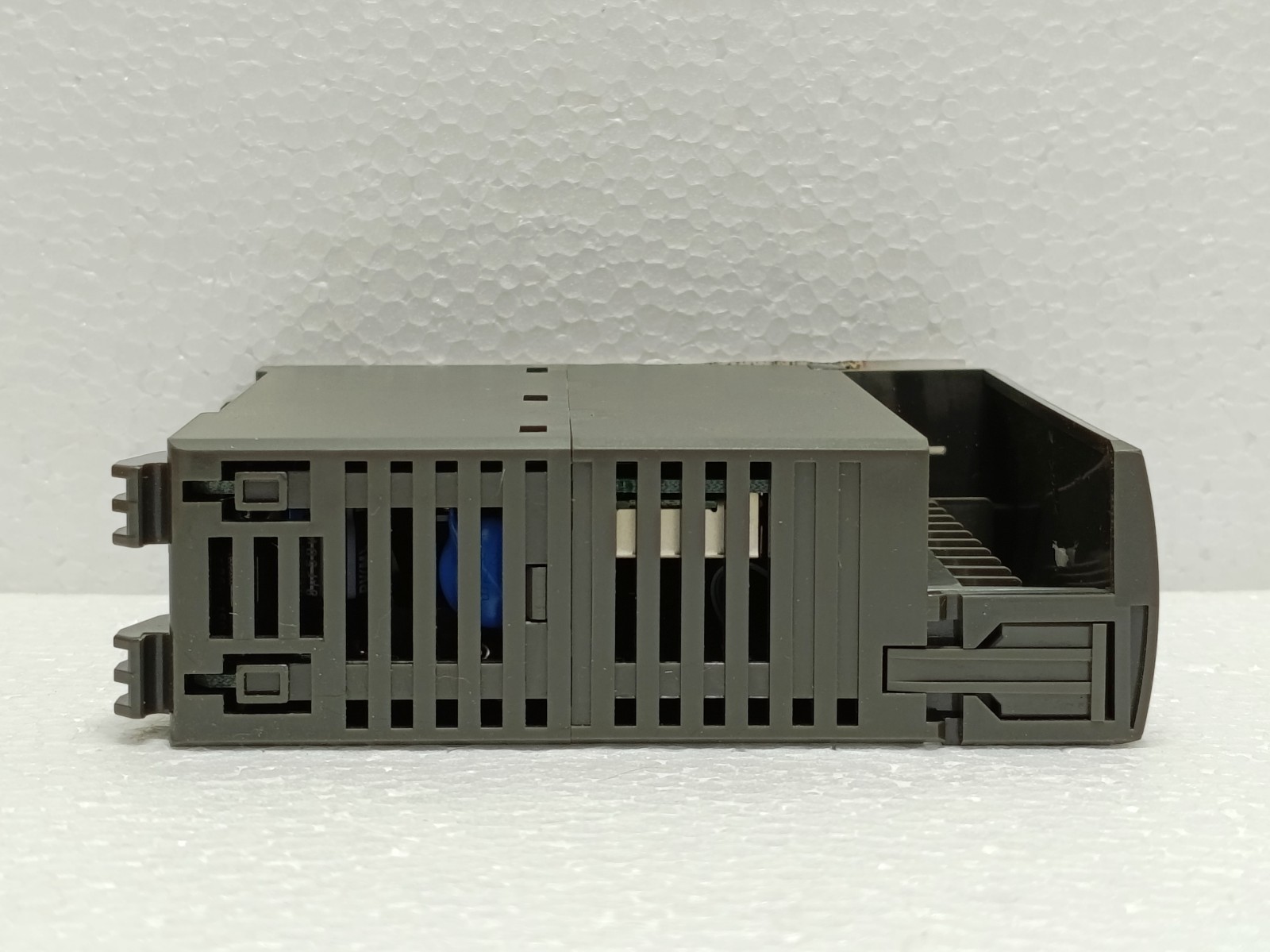 Fuji Electric NP1AYH8I-MR Analog Output Module PLC 8Ch 14bit MICREX-SX