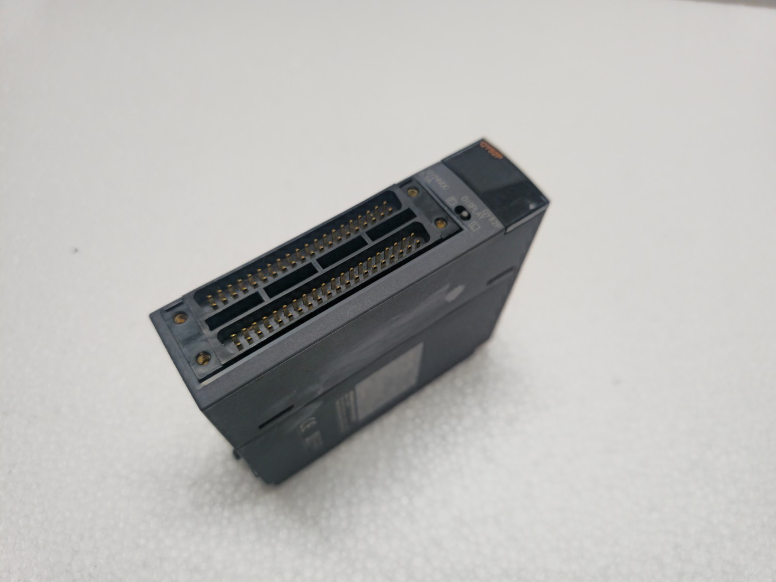 Mitsubishi QY82P 24V DC 64 Outputs – PLC Output Module