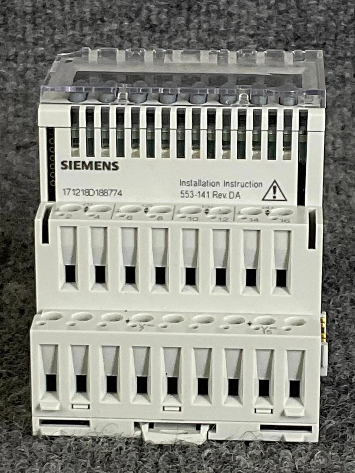 Seimens TXM1.8U-ML General Universal 8-Point Input/Output LCD Display – Tested