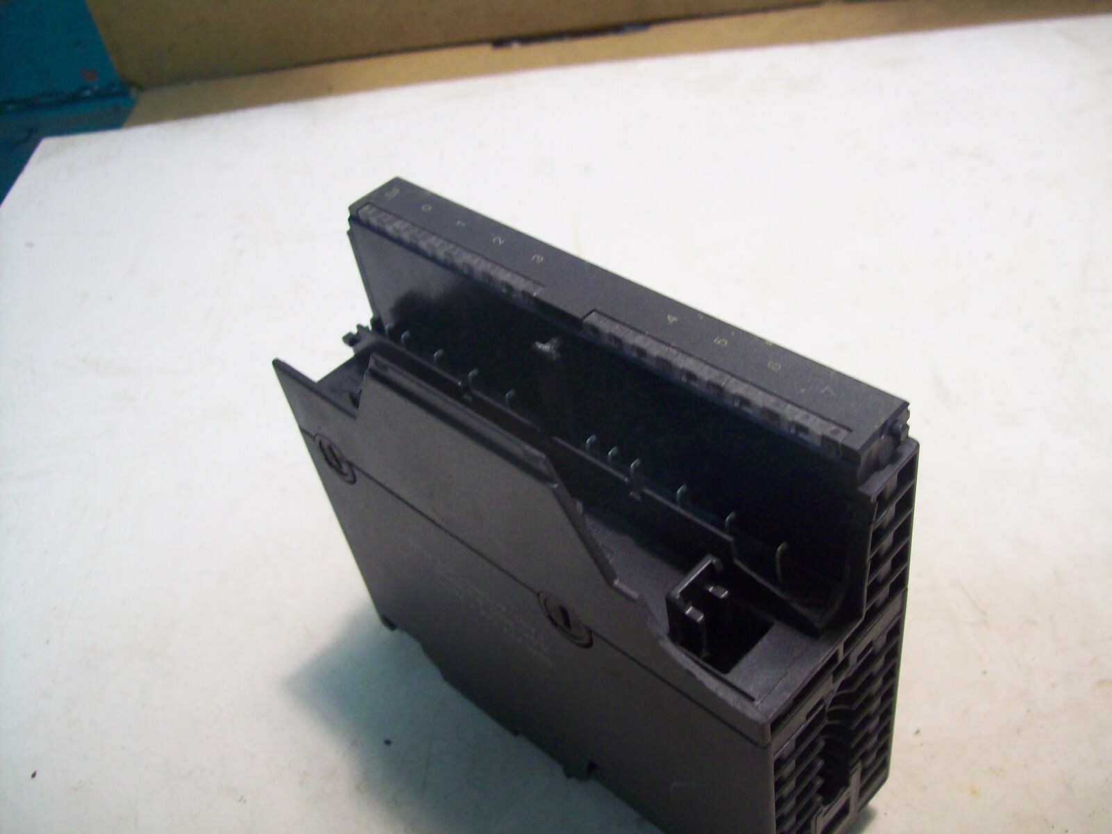 SIEMENS 6ES7-322-1HF10-0AA0 RELAY OUTPUT MODULE 8 OUT CHANNELS P4977