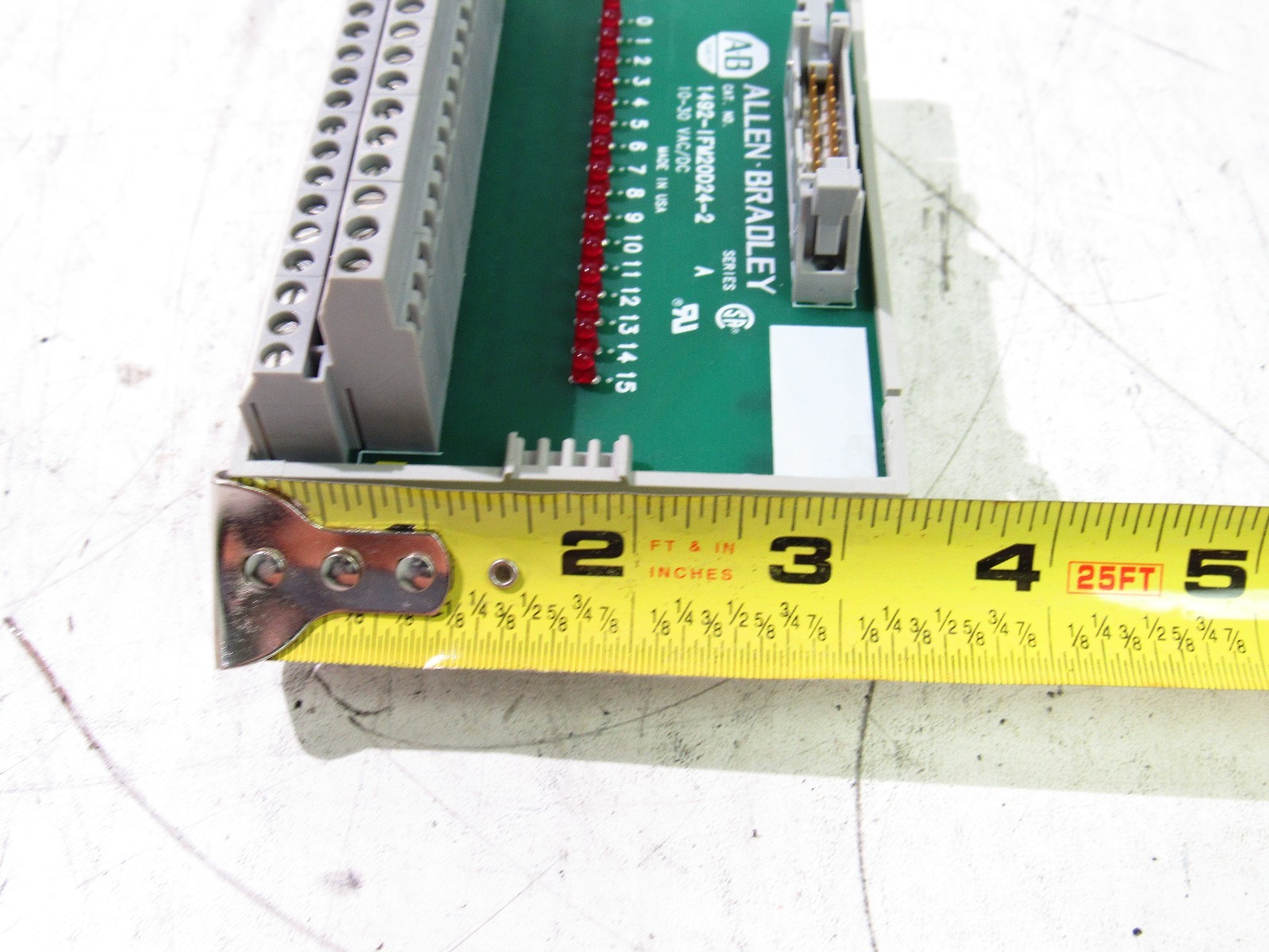 ALLEN BRADLEY 1492-IFM20D24-2 SER A 20-POINT DIGITAL IFM 10-30VAC/DC *XLNT*