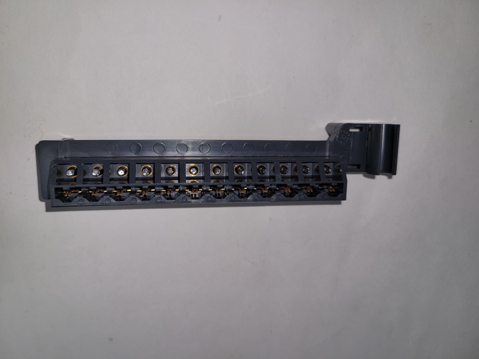 ALLEN BRADLEY AC Digital 1771-OD Isolated Output Module -0D 120V (6 Point) 120 V