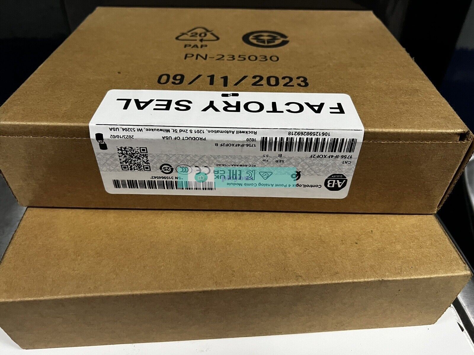 A~B 1769-IF4FXOF2F PLC Input/output Module Series-B Factory Seal Box