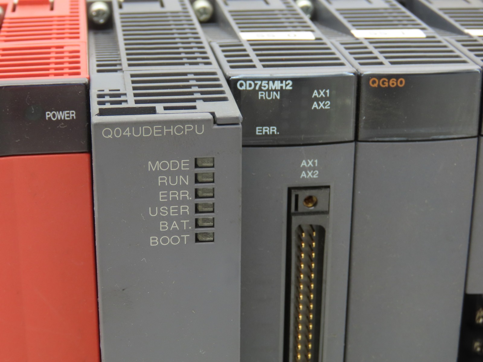 Mitsubishi Q04UDEHCPU Melsec PLC Backplane Rack Power Supply CPU 12 Slot Q312B