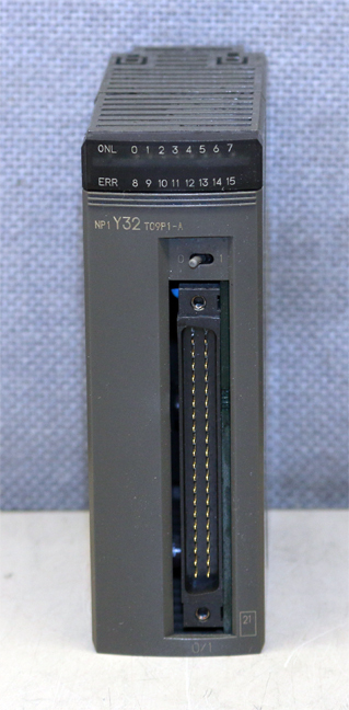 Fuji Electric NP1Y32T09P1-A Micrex-SX Digital Output Module