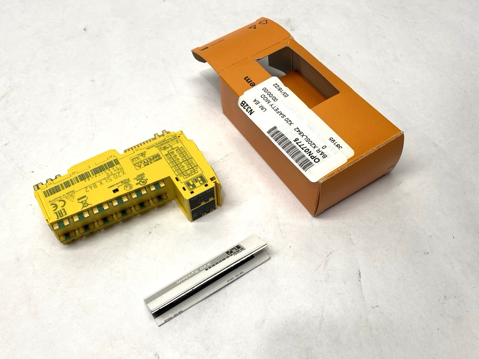B&R X20SLX842 Rev. F0 Safety I/O Module 8 Safe Digital Inputs 4 Pulse Outputs