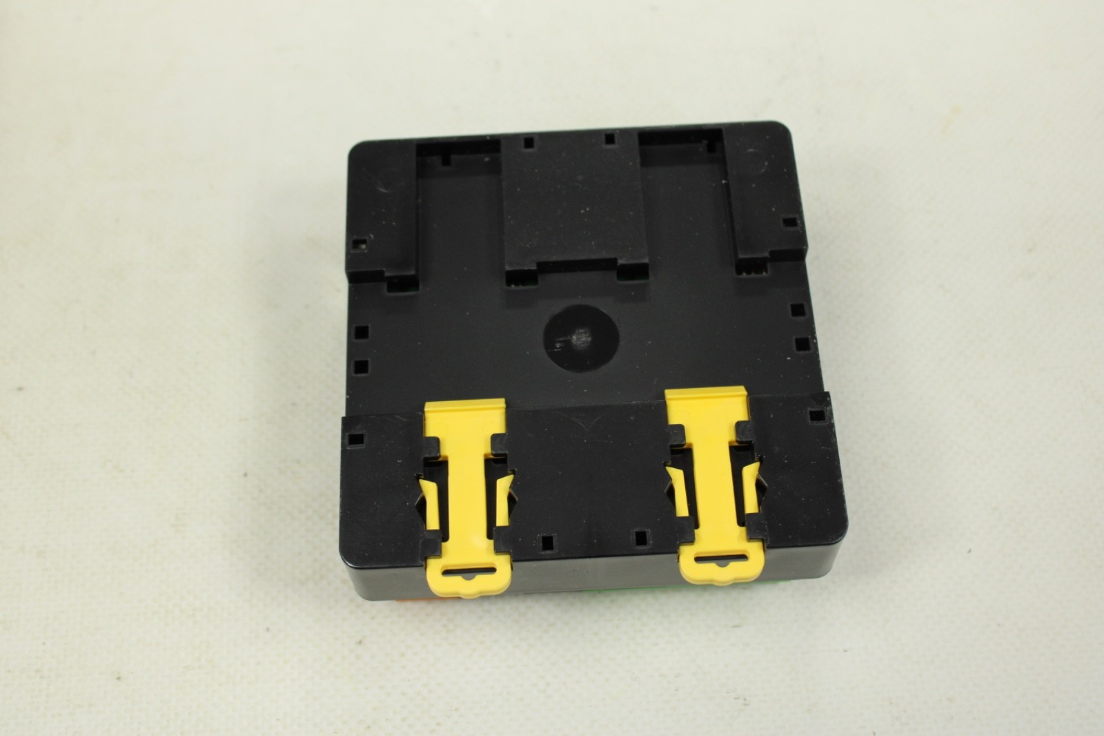 ComAp INTELI IO8/8 BINARY INPUT/OUTPUT MODULE 8-36V DC