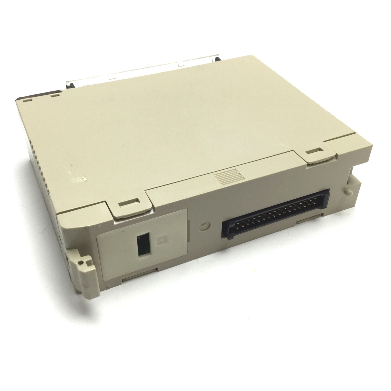 Lot of 2 Omron C200H-OD212 Sysmac PLC Output Module, 16-Point, 24VDC, 0.3A/Point