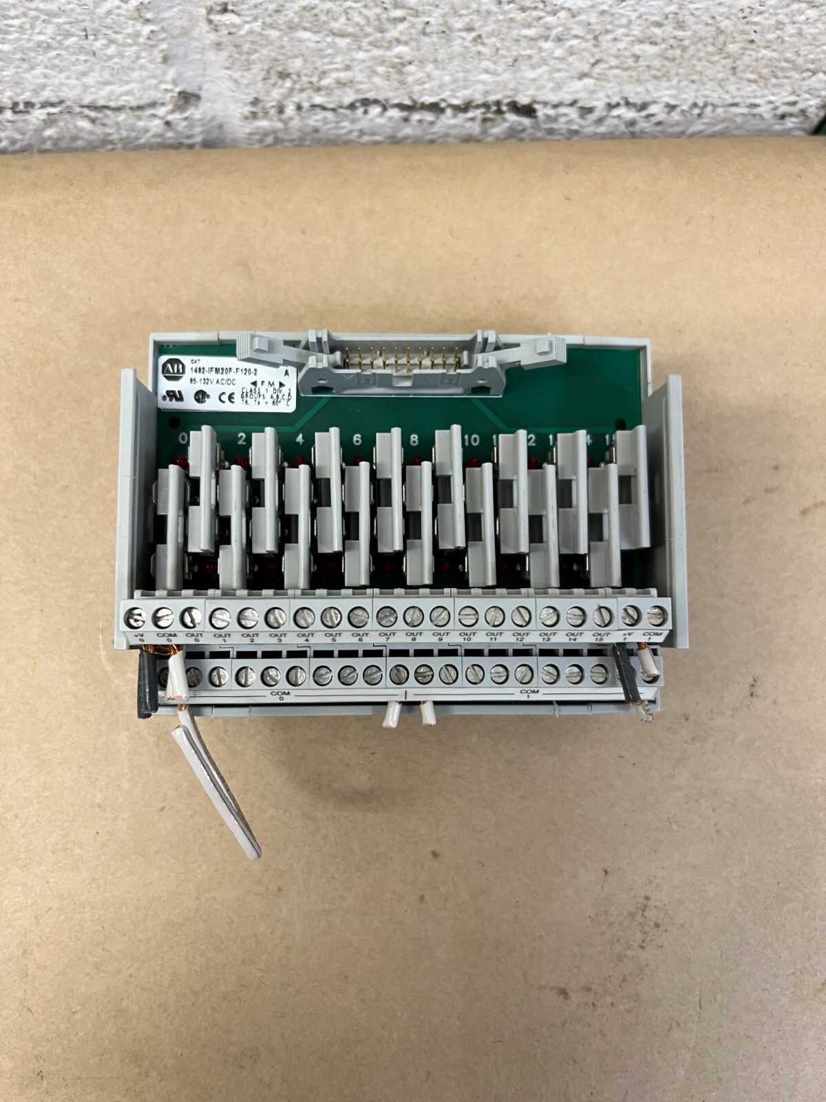 Allen Bradley 1492-IFM20F-F120-2 Ser. A Digital Interface