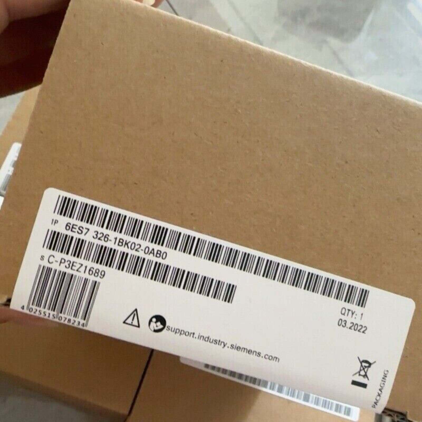 New Siemens SIMATIC Digital input SM 326 6ES7326-1BK02-0AB0 6ES7 326-1BK02-0AB0