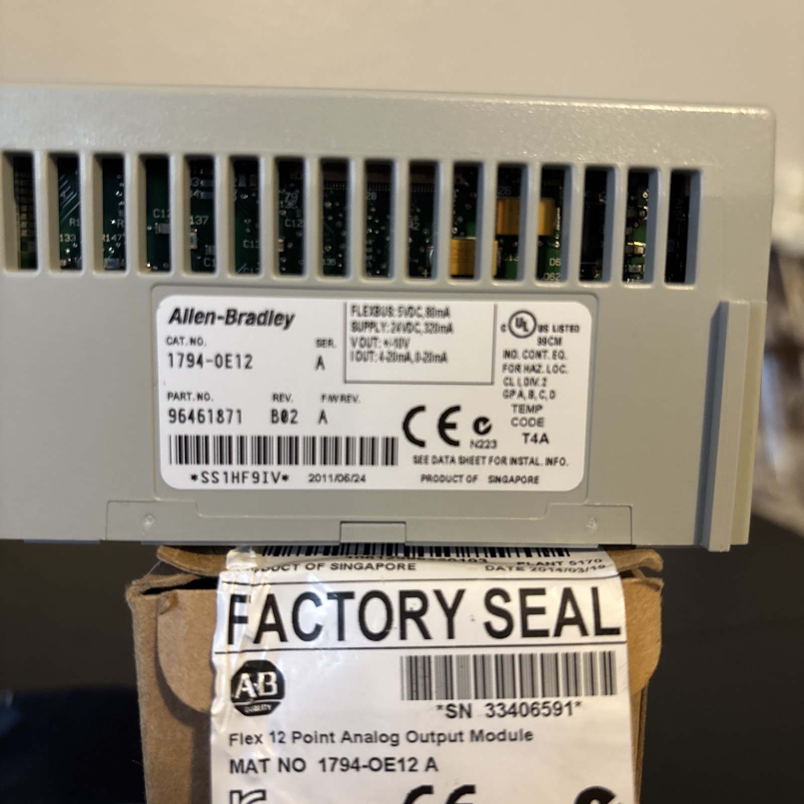 Allen Bradley 1794-OE12 Flex I/O Analog Output Module 12 Point 0-20mA/0-10V DC