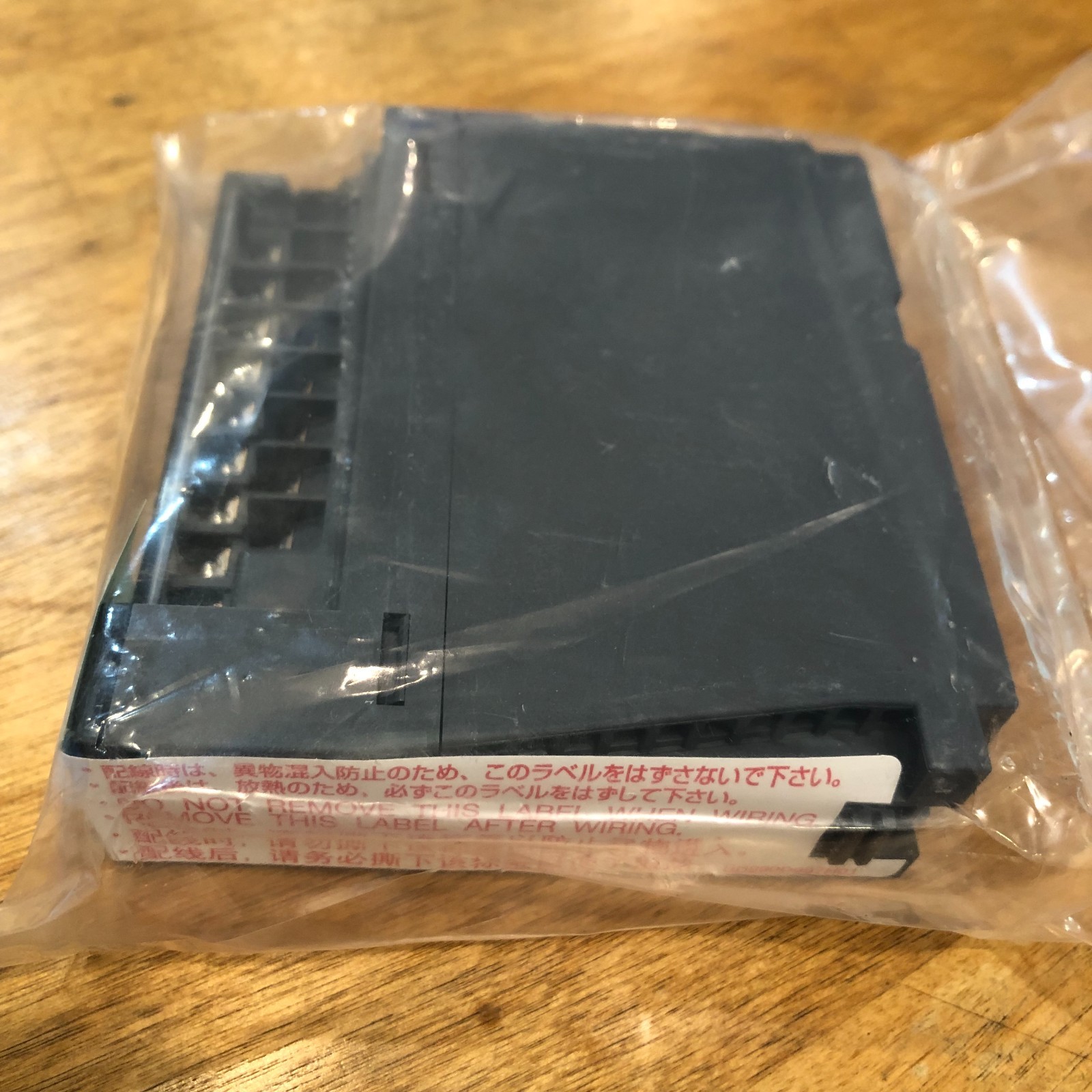 Mitsubishi Electric QY80 Digital Output PLC Module, 24VDC Brand New Free Ship
