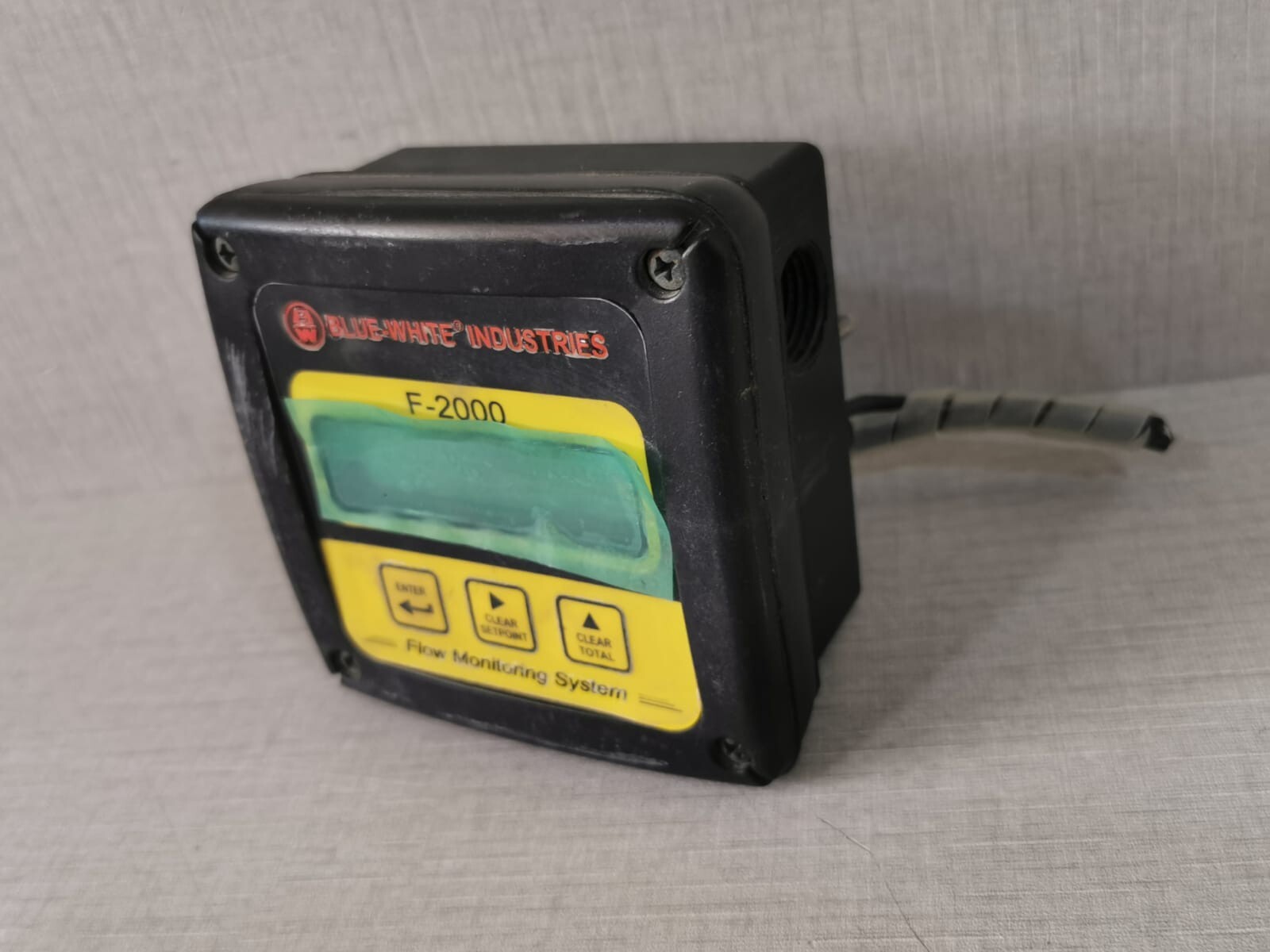 BLUE-WHITE F-2000 FLOW MONITORING SYSTEM W/O ANY ACCS.