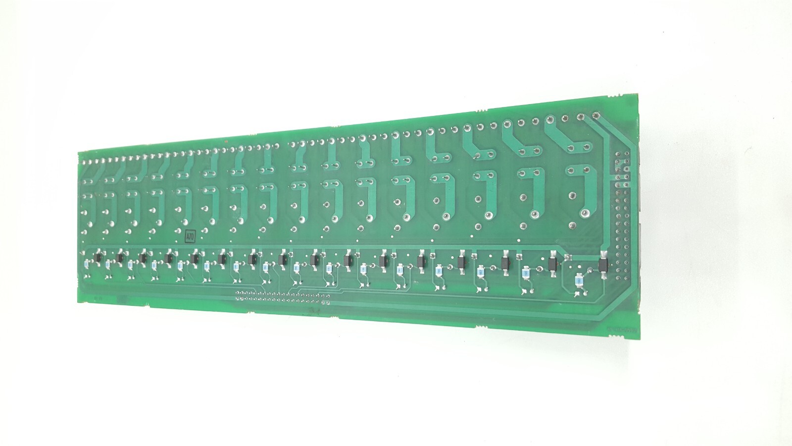ALLEN BRADLEY 1492-XMI4024-16RF SER A RELAY INTERFACE MODULE 20-26 VDC