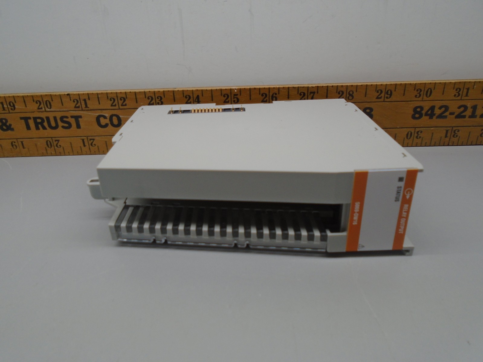 Allen Bradley 5069-OW16 /B Relay Input PN-563072 5069-0W16 N320