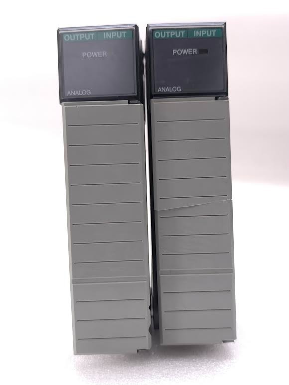 Allen Bradley 1746-NIO4V SLC 500 Analog Module LOT OF 2 PCS