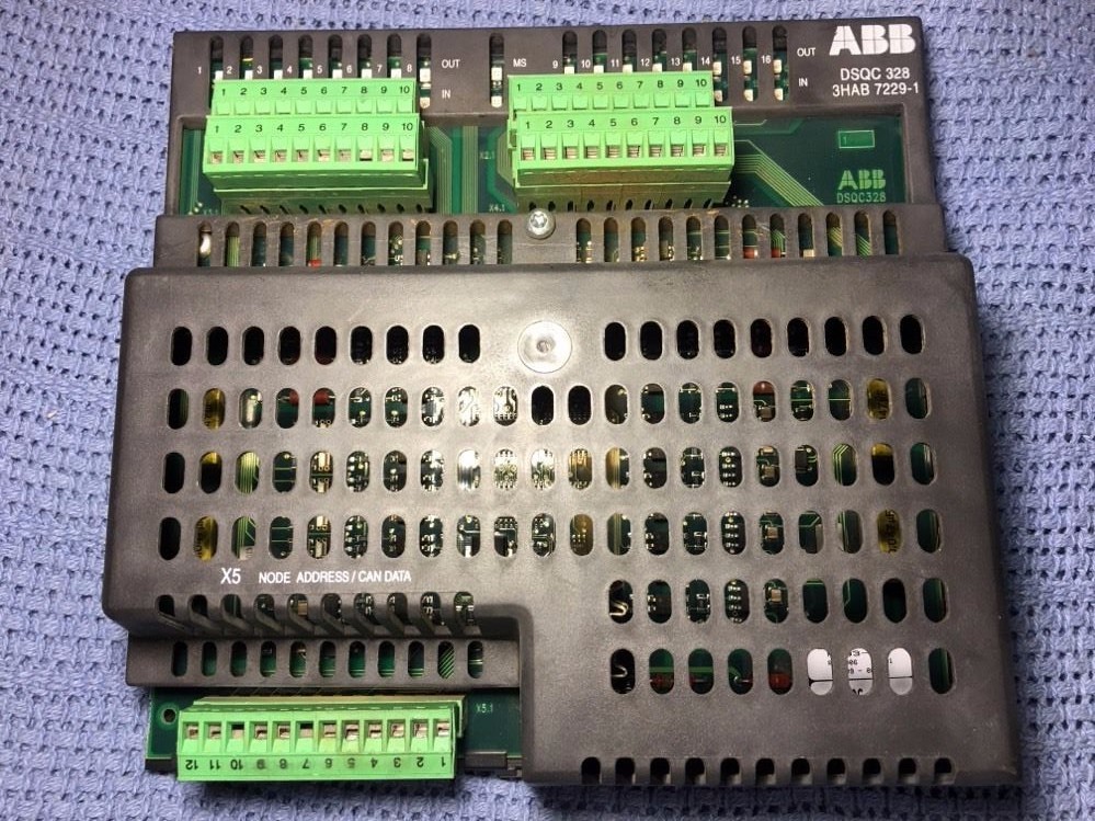 ABB DSQC328 3HAB 7229-1/05 Robot Remote Combination I/O Module