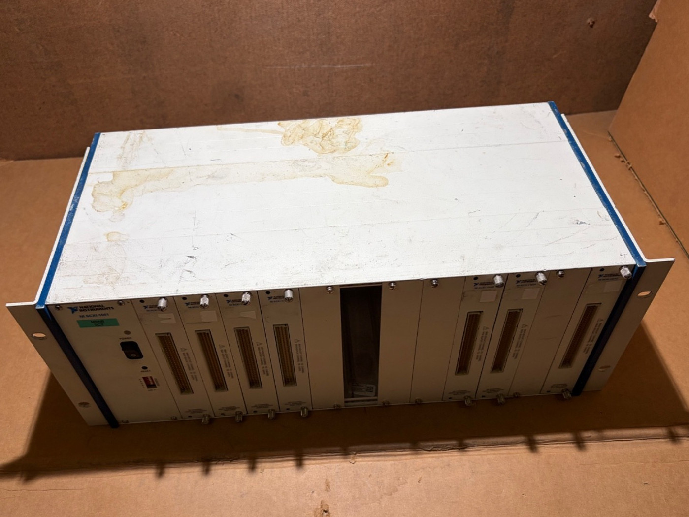 NATIONAL INSTRUMENTS NI SCXI-1001 12‑Slot AC CHASSIS with SCXI-1102B SCXI-1104C