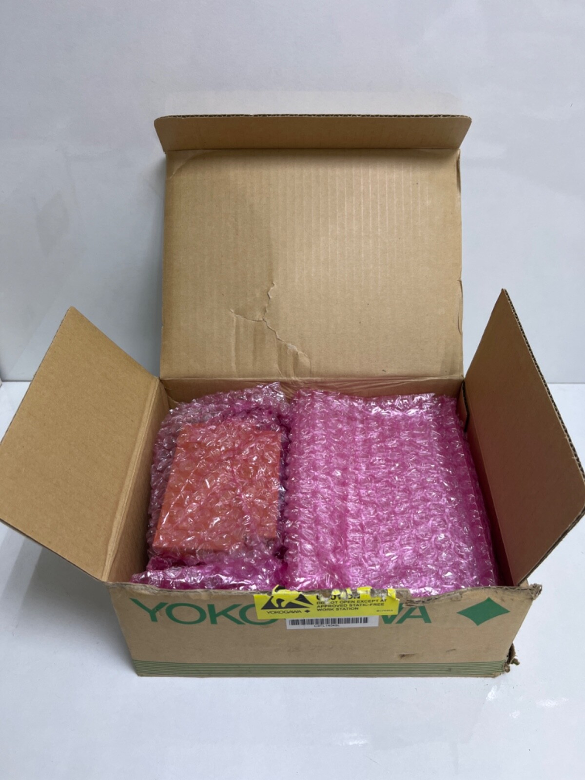 New Open box YOKOGAWA SDV541-S53 S3 Digital Output Module w/STB4D-10 S2