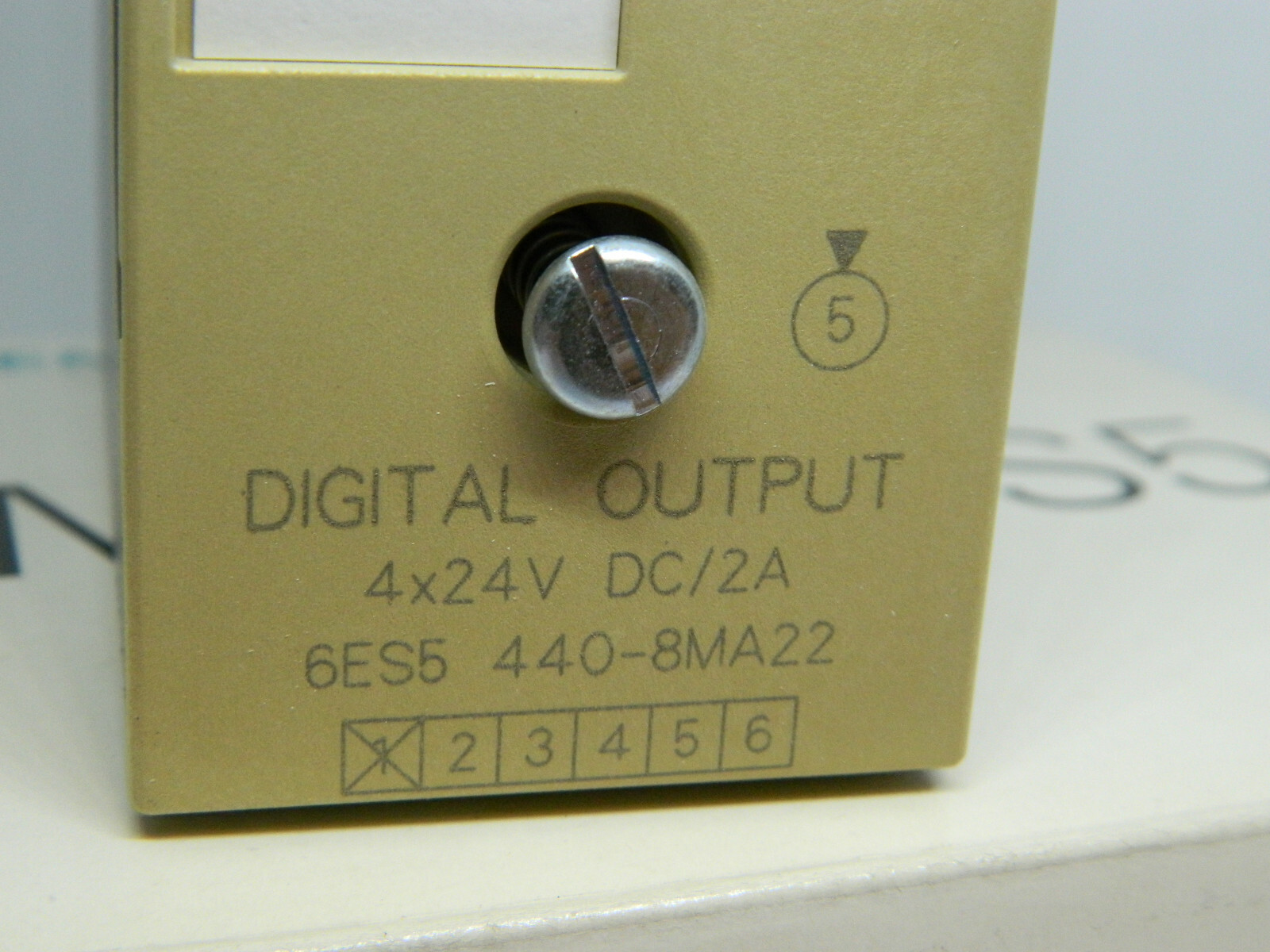 1x Siemens 6ES5 440-8MA22 E-Stand:01 Digital Output Module 24V 2A