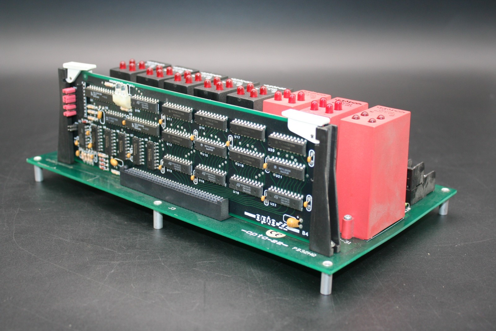 5x Opto 22 OAC5Q Modules w/ 3x Opto 22 ODC5Q Modules + Opto 22 PB32HQ Board