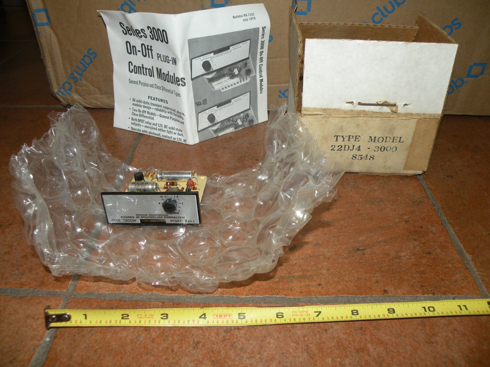 Allen Bradley / Electronics Corporation 22DJ4-3000 On-Off Plug-In Control Module