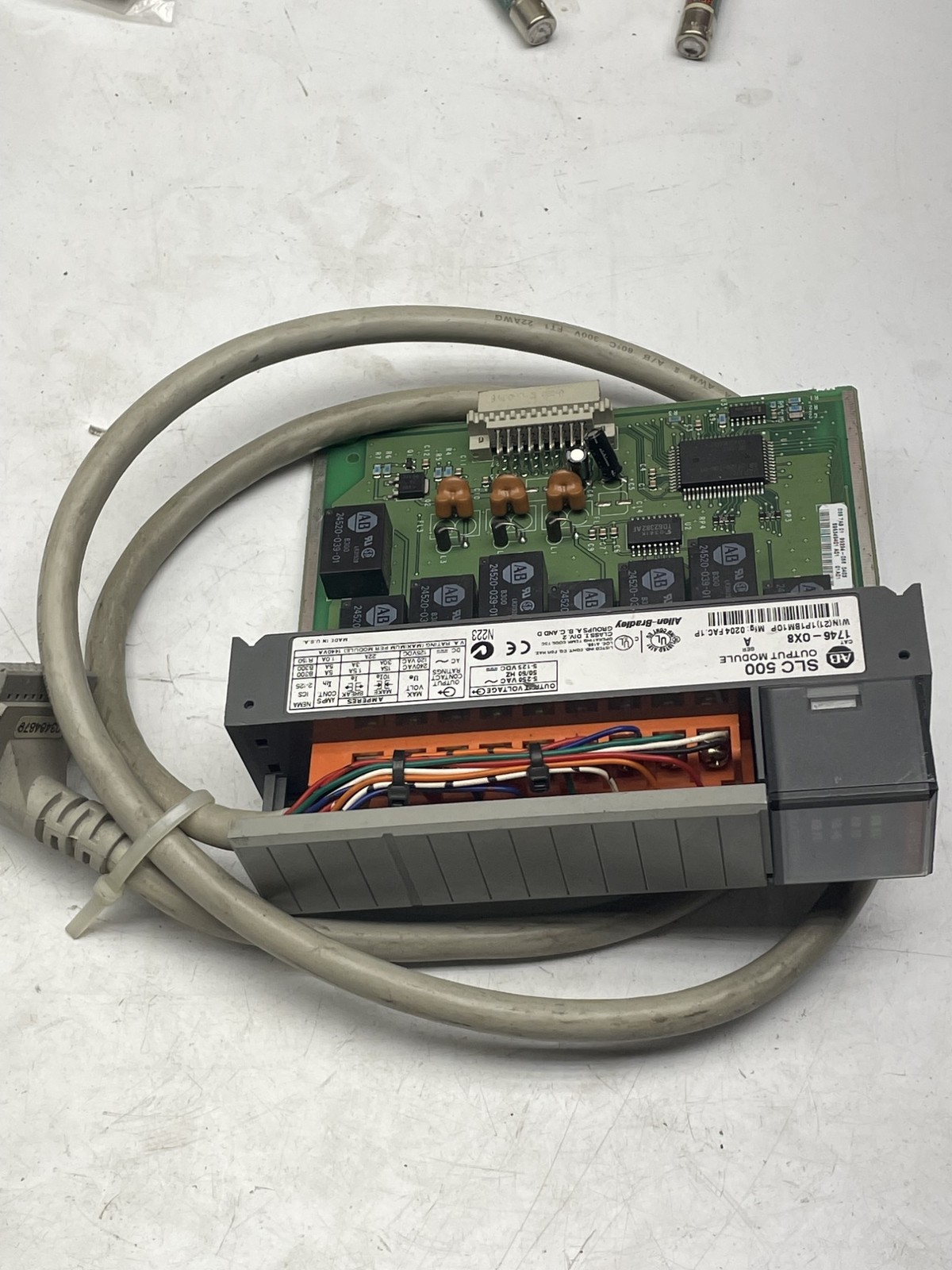 ALLEN BRADLEY 1746-0X8 SER.A OUTPUT MODULE UNMP