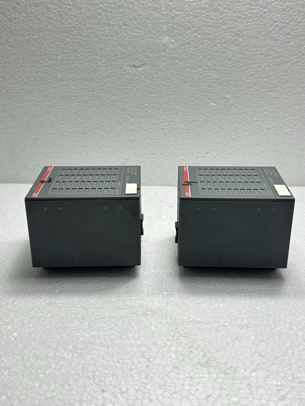 LOT OF 2PCS ABB 1SAP245200R0001 DX522 DIGITAL INPUT/OUTPUT MODULE 8 DI 24 VDC