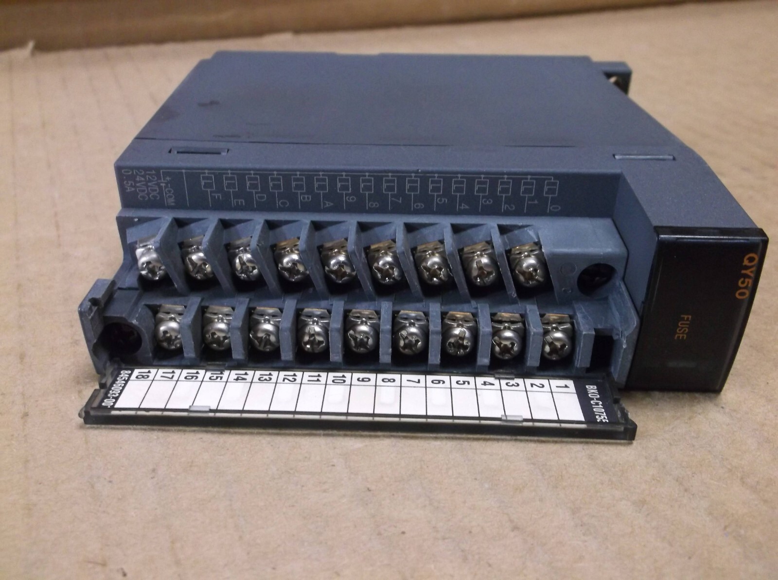 QY50 Mitsubishi PLC 16 Point DC Output Module Card