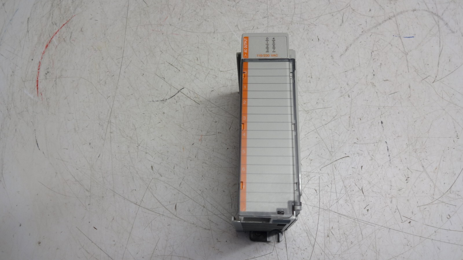 Allen-Bradley Compact I/O 1769-OA8 Output Module